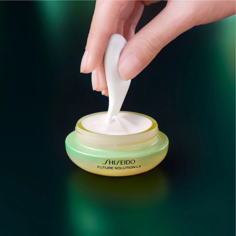 113-future-solution-lx-legendary-enmei-ultimate-brilliance-eye-cream-5.webp Future Solution LX Legendary Enmei Ultimate Brilliance Eye Cream
